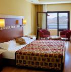 Green Beach Resort Room